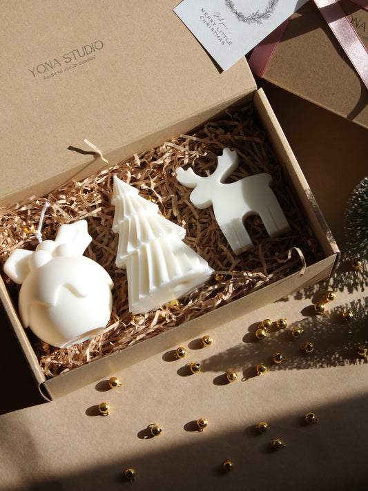 Christmas Gift Box by YONA STUDIO