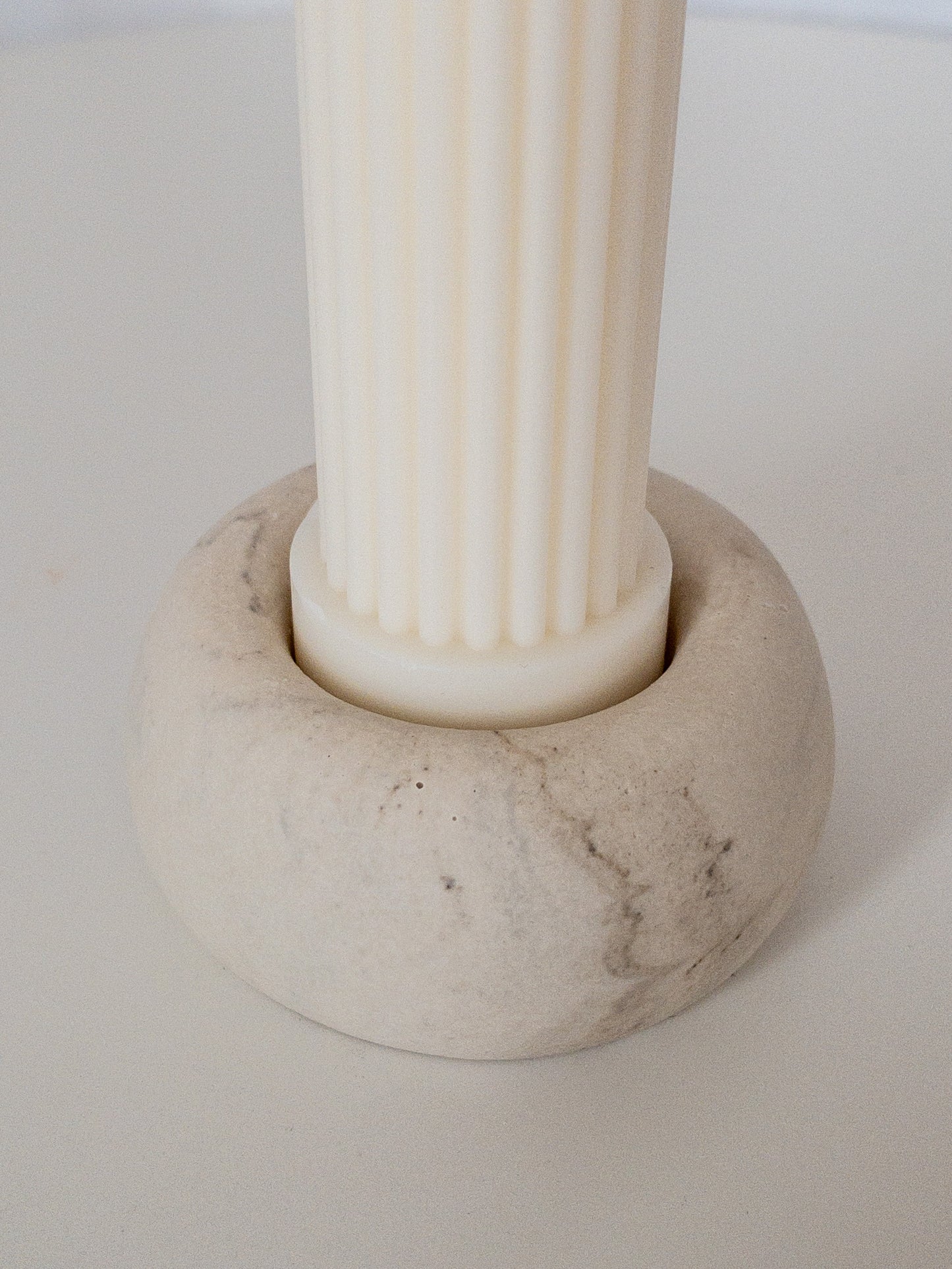 Candle holder